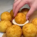 BOLINHA CAMARAO COM ALHO PORO