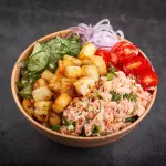 Poke salmão grelhado cream cheese