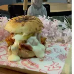 Cruji Burger