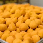 MINI COXINHA (CENTO)