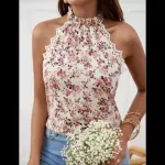 Top con estampado floral con encaje