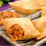 PASTEL DE CAMARÃO