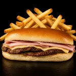 Lomito JyQ + Papas Fritas
