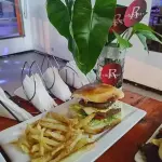 Hamburguesa Rosama Doble carne con🍟