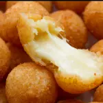 BOLINHA DE QUEIJO