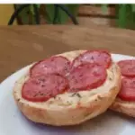 ESFIHAS CALABRESA