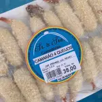 CAMARÃO EMPANADO C/ QUATRO QUEIJOS