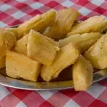 aipim com batata frita