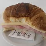 Medialuna Gigante con jamon y queso