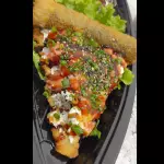 Pizza de sushi salmão