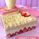PAVÊ DE NINHO COM MORANGOS