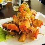 Brochetas de pescado