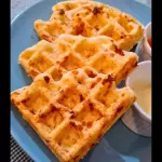 WAFFLE PÃO DE QUEIJO