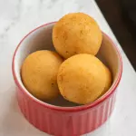 Bolinha de Queijo (06 UN)