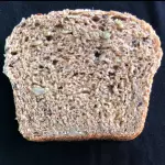 Pan con semillas mixtas masa madre