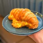 CROISSANT CON HUEVO
