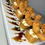 Canapé hot Camarão Empanado • 10 Peças