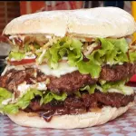 Hamburguesa Paisa Rebelde en Combo
