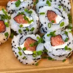 Uramaki Salmão 10 Peças