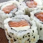 Uramaki Filadélfia