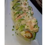 ROLL ACEVICHADO ENVUELTO EN PALTA