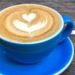 CAFÉ CON LECHE