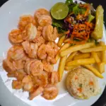 CAMARONES AL MOJO DE AJO