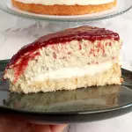 Fatia Torta de Pistache e Morango