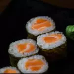 HOSSOMAKI SALMÃO