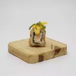 HOT  SALMON HUANCAINA x 9 piezas