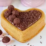 Coração com brigadeiros