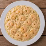 MACARRÃO C/MOLHO BRANCO/CAMARÃO