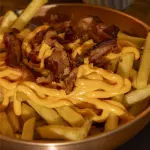 Batata Frita com Cheddar e Bacon