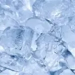 VASO CON HIELO