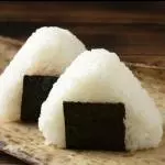 Onigiri Pepino e Cenoura