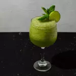 LIMONADA PIÑA YERBABUENA