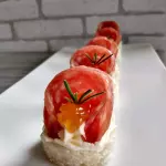 Canapé de salame e laranja