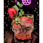 MOCKTAIL CEREZA NEGRA Y FRESA