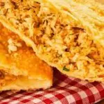 PASTEL DE FRANGO