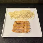 FILÉ DE FRANGO COM SPAGUETTI