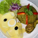 Arroz con pollo y papa huancaina
