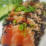 Sashimi com Teriaki e Gergelim