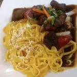 FETTUCCINI A LA HUANCAINA CON LOMO