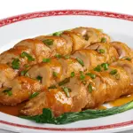 Pollo ENROLLADO c/ salsa de ostión