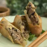 Rolinho shimeji com cream cheese