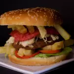 HAMBURGUESA PARRILLERA