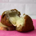 Quibe com Queijo