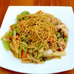 CHOW MEIN DE POLLO