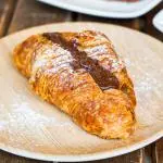 Croissant relleno de Nutella