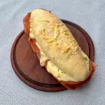 Sanguche de Mila napo con fritas.